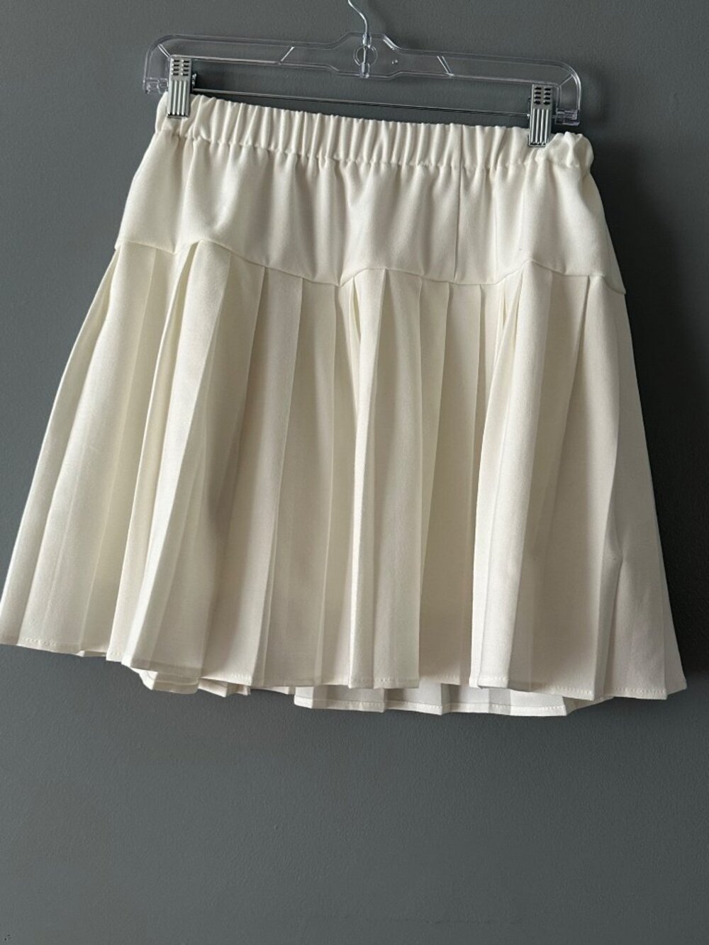 Urban CoCo Womens L Ivory Pleated Mini Skirt Tennis Preppy Coquette Academia
